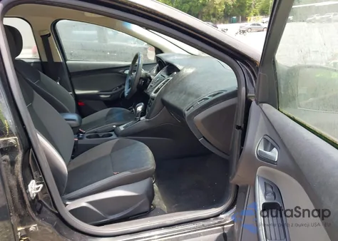 2013 Ford Focus Se z USA, uszkodzony, nr VIN 1FADP3F27DL278668